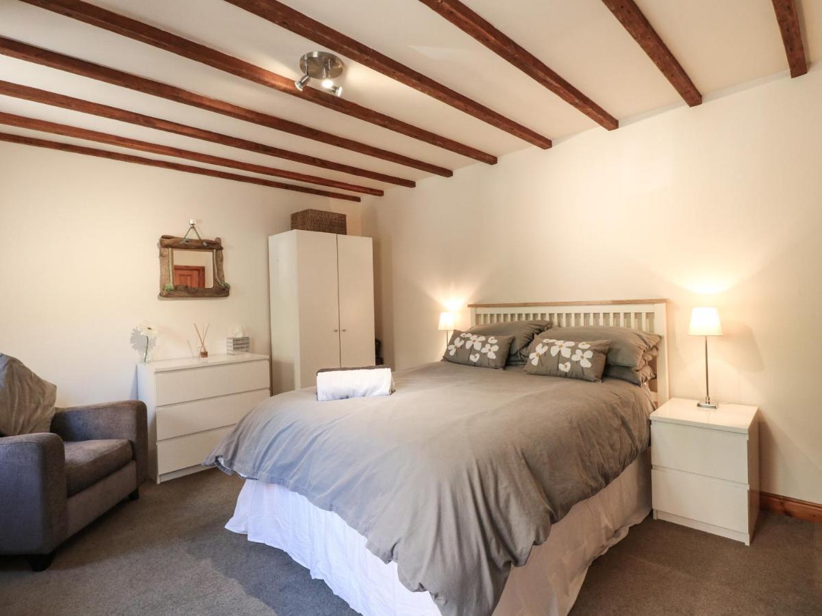 Holiday home Chestnuts Barn *